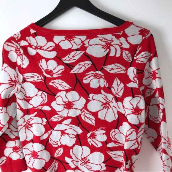 Red floral sweater women's small NY&CO - Picture 6 of 6